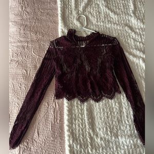 Women’s Cute Lacy Burgundy Top